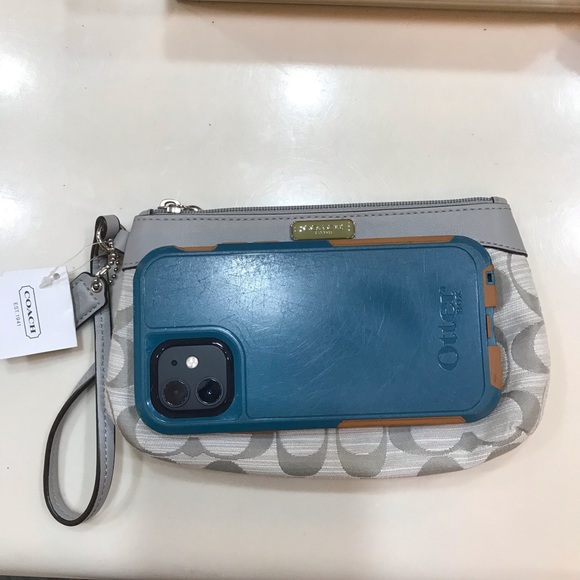 Coach Wristlet New With Tags Beautiful - Picture 6 of 6